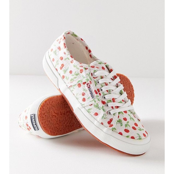 superga cherry